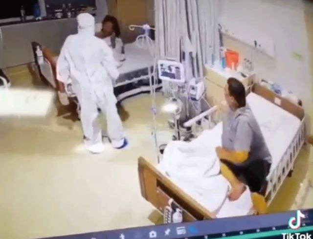 Paciente confunde a enfermero con un "fantasma"