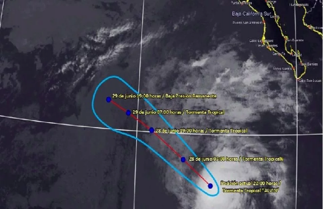 Alvin se convierte en huracán categoría 1 en el Pacífico