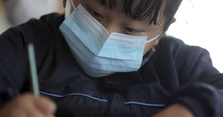 Mientras México acepta el riesgo, Japón suspende clases en todo el país por coronavirus