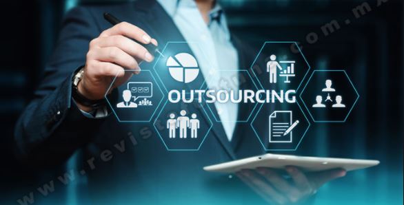 AMLO anuncia que enviará iniciativa para desaparecer el "outsourcing"