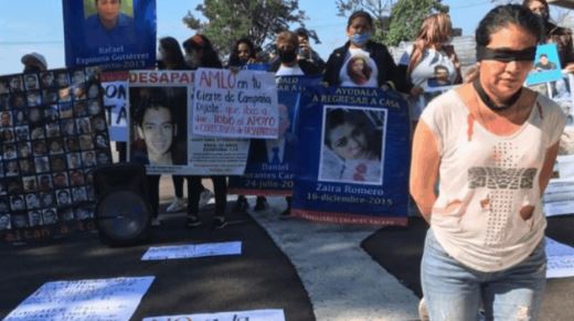 Por “sana distancia” desatendió AMLO a familiares de desaparecidos en Veracruz