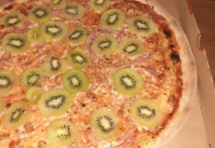 Pizza con kiwi crea polémica en Twitter: "Un crimen para la cocina"