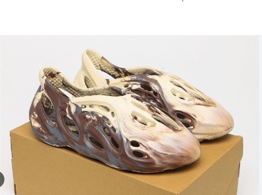 Adidas no logra vender su calzado ‘Yeezy’; invirtieron mil millones de dólares