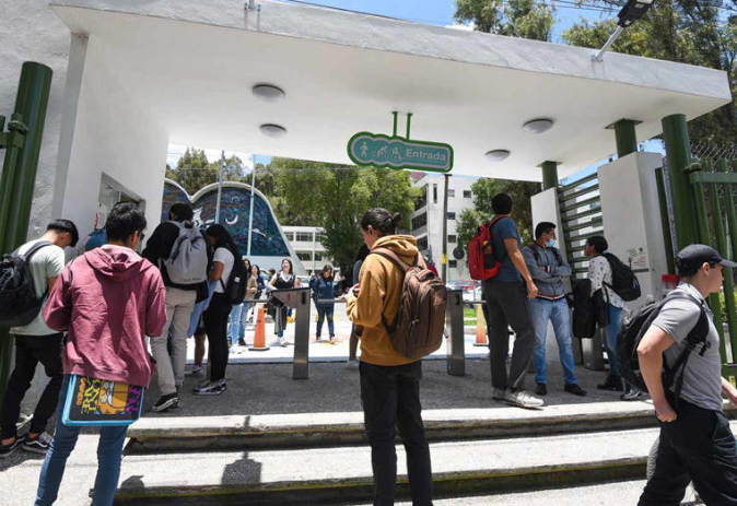 Profe pide 'pack' a alumn@ en Veracruz para no reprobarla