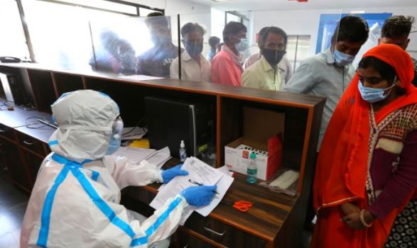 Nueva "rara infección" en la India ha dejado un muerto y 330 casos
