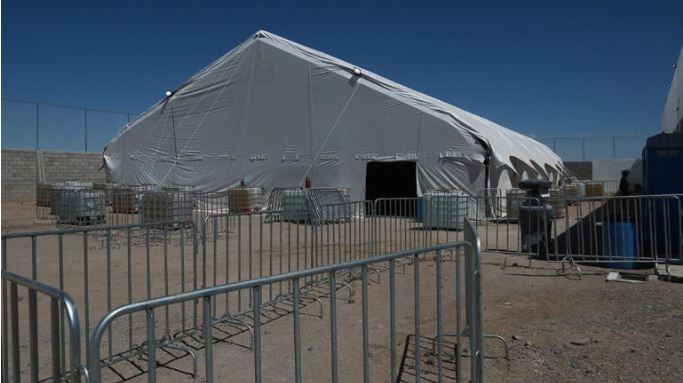 Temen una tragedia en albergue para migrantes en el desierto de Chihuahua