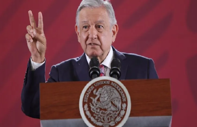 AMLO pide a Fiscalía atender denuncia contra presidente del PRI