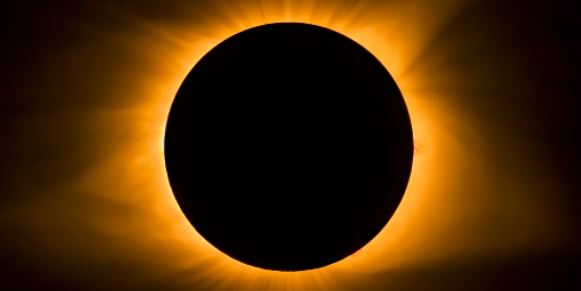 Eclipse total de Sol oscurecerá a varios estados de México: será en 2024