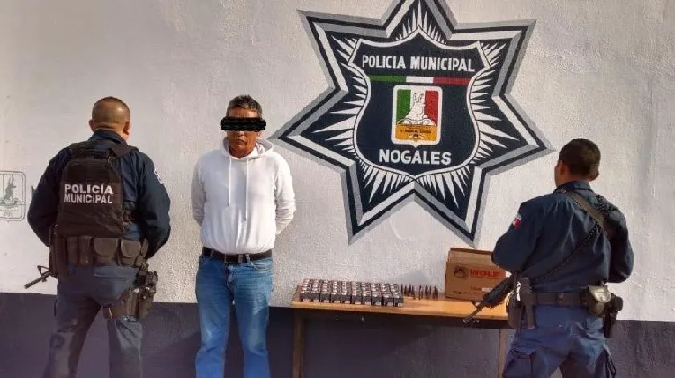 Detienen en Sonora a sujeto con 1,000 balas para "cuerno de chivo"