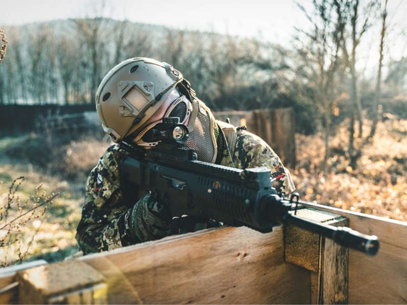 EE.UU.: Mujer soldado hace historia como primera francotiradora del Ejército