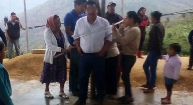 Pobladores retienen y amarran a alcalde de Siltepec, en Chiapas