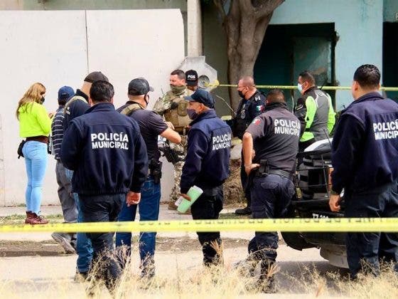 17 bolsas con restos humanos son halladas en fosa clandestina de Jalisco
