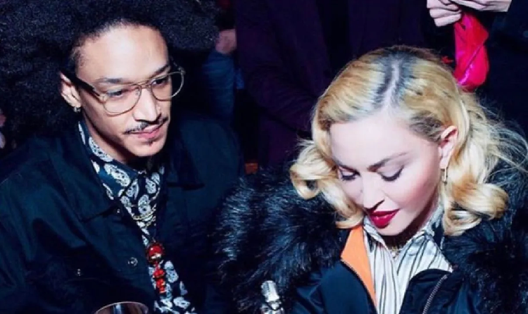 Envía Madonna felicitación de cumpleaños a su joven novio