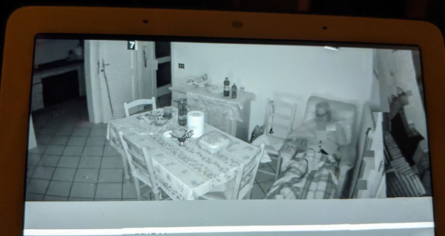 Descubre que su cámara inteligente transmite imágenes de hogares de desconocidos