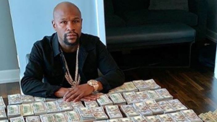 Mayweather presume millonaria apuesta que ganó con triunfo de Teófimo López