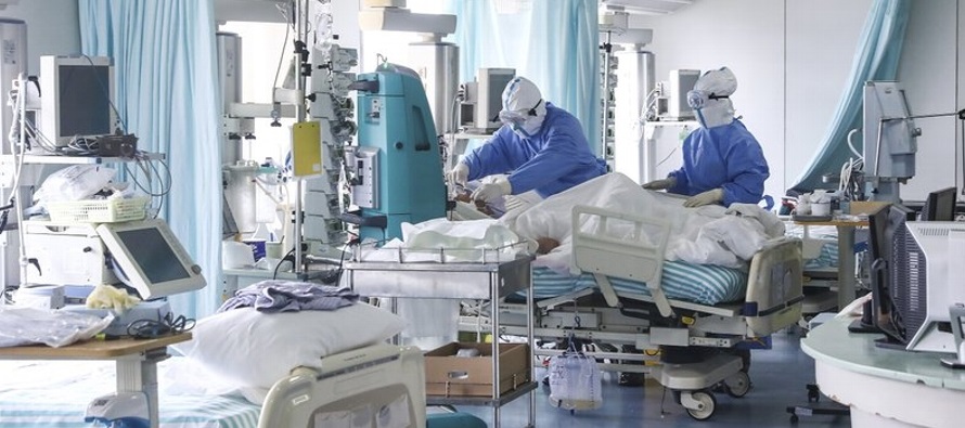Más de 1,700 trabajadores médicos chinos infectados con coronavirus y 6 muertos