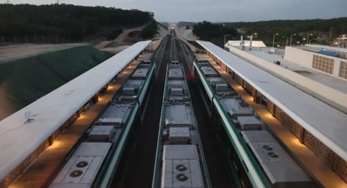 Inauguran megaobra ilegal y a medias: colectivo reprueba apertura de Tren Maya