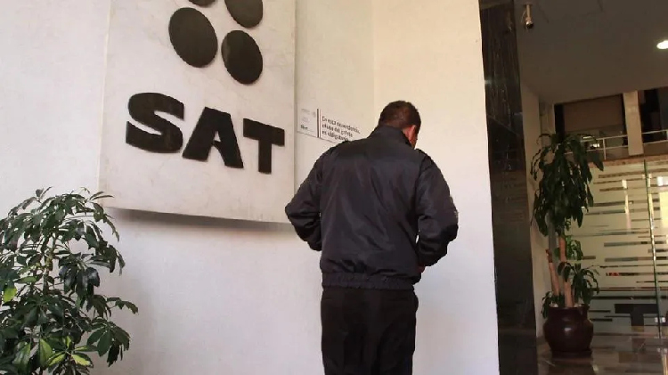 SAT extiende el plazo para declaraciones; se saturaron sus servidores