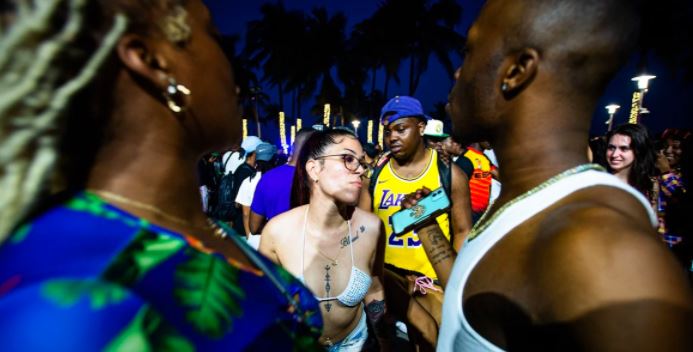 "Toque de queda" en Miami Beach por aglomeraciones durante Spring Break