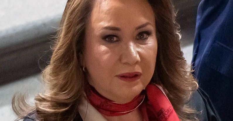 Anáhuac rectifica y dice que analizará “rigurosamente” el caso de plagio de Yasmín Esquivel