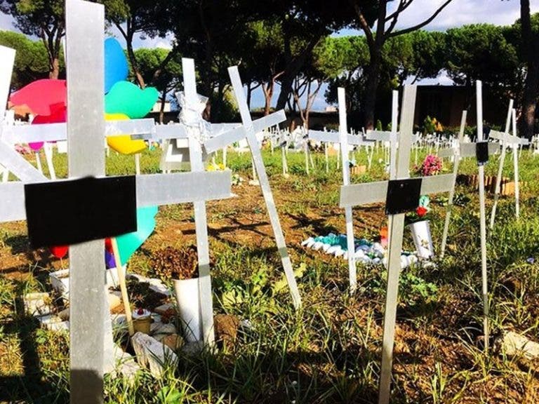 Roma: Descubren cementerio de fetos enterrados sin permiso de las mujeres