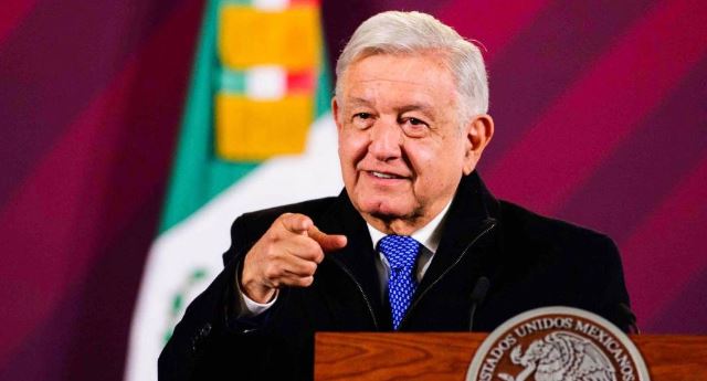 López Obrador sigue llamando corruptos a los ministros de la SCJN