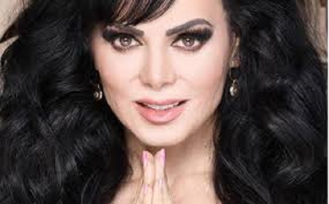 (VIDEO) Maribel Guardia enseña sus “calabazas” de Halloween desde balcón de hotel