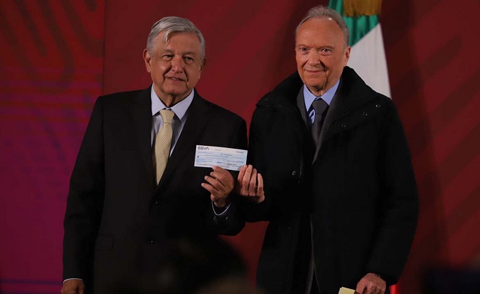 Rebota Indep el cheque para pagar la rifa del avión presidencial de México