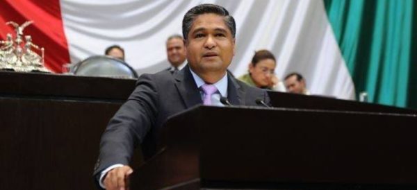 Senador panista propone debatir pena de muerte para homicidas de infantes