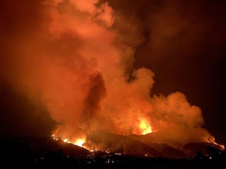 Pareja causa grave incendio por fiesta para conocer el género de su bebé