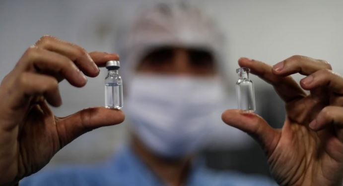 Vinculan a dos enfermeros como responsables del robo de 20 vacunas Covid-19