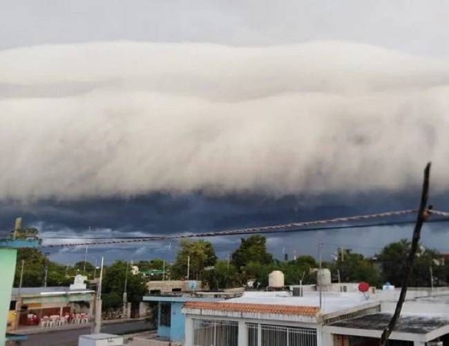 Extraño fenómeno natural causó intensa lluvia en Mérida