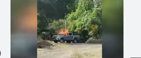 Quema de autos y bloqueos en Buenavista, Michoacán