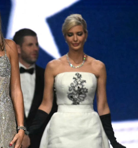 El look de Ivanka Trump, en el baile inaugural: un vestido que rinde tributo a Audrey Hepburn