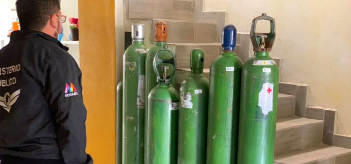 Edomex: Catean vivienda y decomisan cilindros y concentradores de oxígeno robados