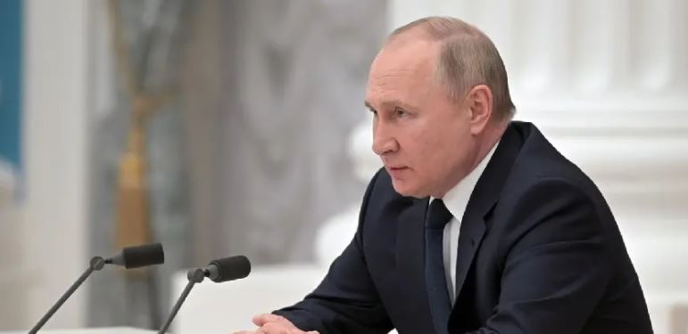 Putin ordena a sus tropas avanzar en todos los frentes contra Ucrania