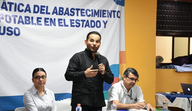 Realiza SSY taller sobre abastecimiento de agua y su buen uso