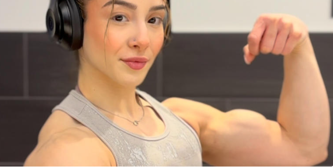 Esta influencer demuestra que las mujeres pueden ser muy musculosas