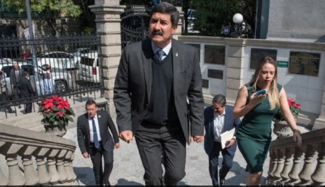 Documento desmiente a Fiscalía de la CDMX; sí ayudó a evitar captura de Corral