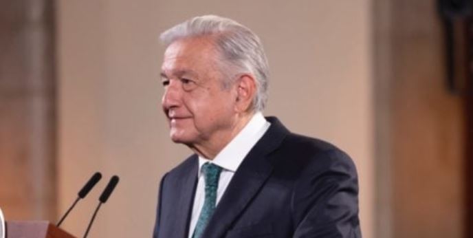 Ocupamos vías de Ferrosur porque Grupo México pretendía pago de 9,500 mdp: AMLO