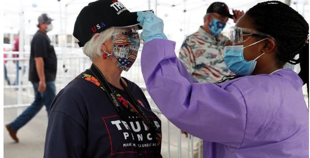 Seis colaboradores de la campaña de Trump dieron positivo por coronavirus