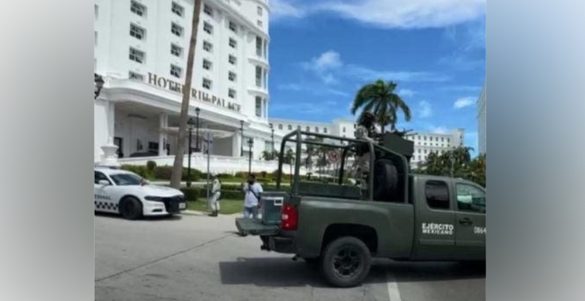 Matan a balazos a un hombre en la playa del hotel RIU Palace en Cancún