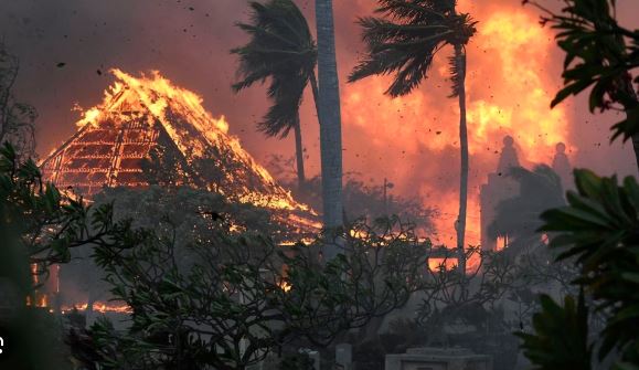 Gobernador de Hawai describe la situación en Maui: "Devastación total"