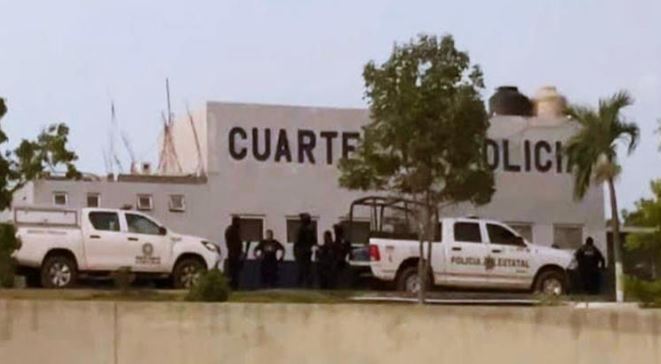 Lanzan explosivo contra cuartel de la Policía Estatal en Acapulco