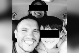 Una hora antes de matarlos y suicidarse padre pública feliz foto con sus hijos