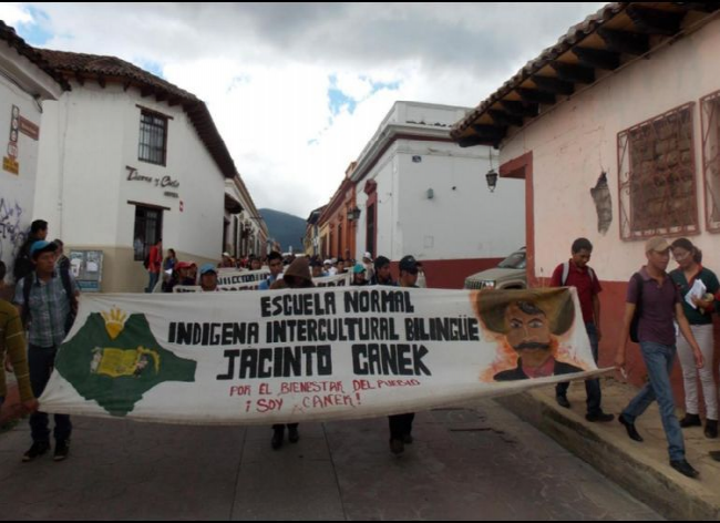 Cierran escuela indígena intercultural bilingüe en Zinacantán, Chiapas