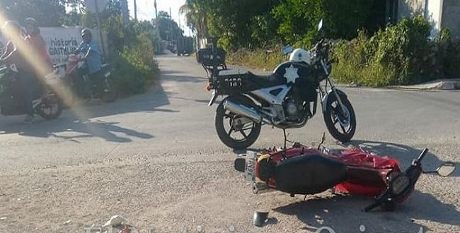 Yucatán: Arrolla a dos adolescentes y los deja tirados en medio de la calle