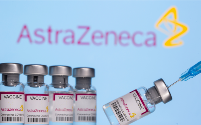 Gatell: Vacuna de AstraZeneca no representa alto riesgo y se seguirá usando en México