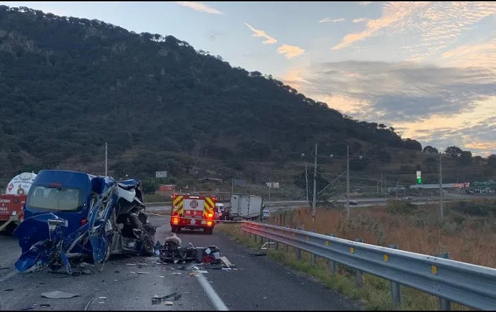 Choque en carretera a Nogales deja seis lesionados