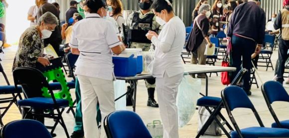 La próxima semana vacunarán a personas de entre 50 y 59 años de Mérida
